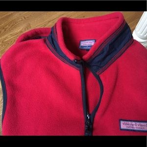 PERFECT LAYER! Vineyard Vines vest
